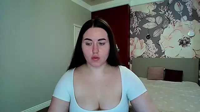 Roxie Bradley online show from 03-16-26, 06:39