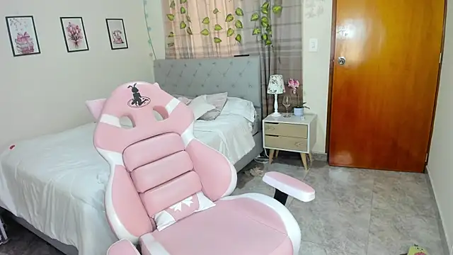 charlott7 online show from 10-06-25, 11:29