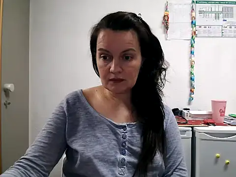 Snapshot of LoveNBloom chatting on 02-19-25, 08:10 LoveNBloom online show from 02-19-25, 08:10