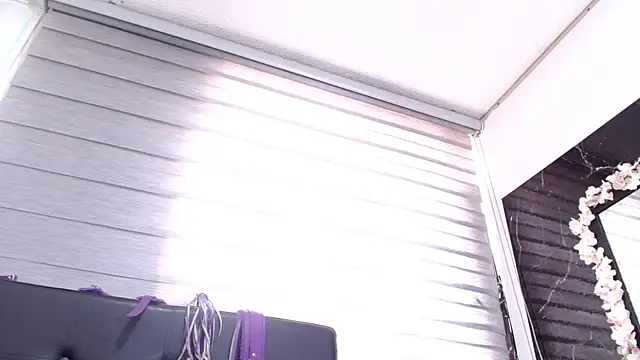 Snapshot of VIOLETTA-HOT chatting on 01-29-25, 02:10 VIOLETTA-HOT online show from 01-29-25, 02:10