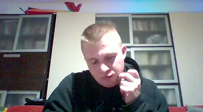 Snapshot of Matttthees chatting on 01-21-25, 12:36 Matttthees online show from 01-21-25, 12:36