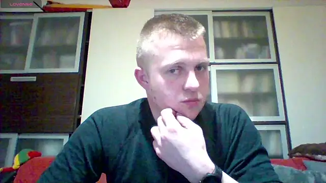 Snapshot of Matttthees chatting on 01-22-25, 08:17 Matttthees online show from 01-22-25, 08:17