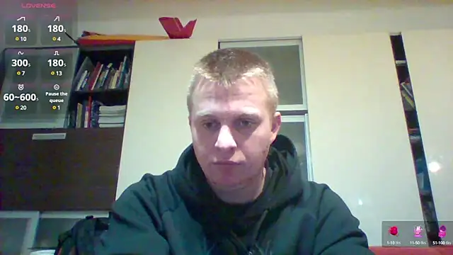 Snapshot of Matttthees chatting on 02-06-25, 07:07 Matttthees online show from 02-06-25, 07:07