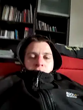 Snapshot of Matttthees chatting on 02-27-25, 02:43 Matttthees online show from 02-27-25, 02:43