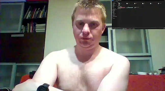 Snapshot of Matttthees chatting on 03-09-25, 10:41 Matttthees online show from 03-09-25, 10:41