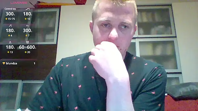 Snapshot of Matttthees chatting on 03-23-25, 05:54 Matttthees online show from 03-23-25, 05:54