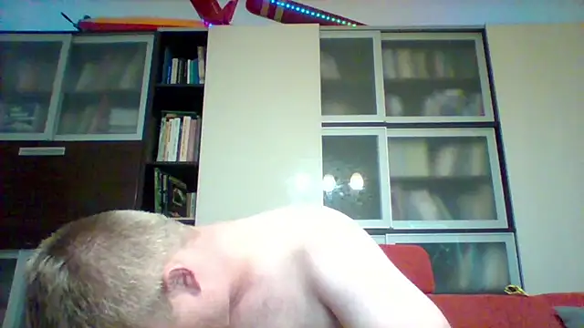 Snapshot of Matttthees chatting on 09-11-25, 07:14 Matttthees online show from 09-11-25, 07:14