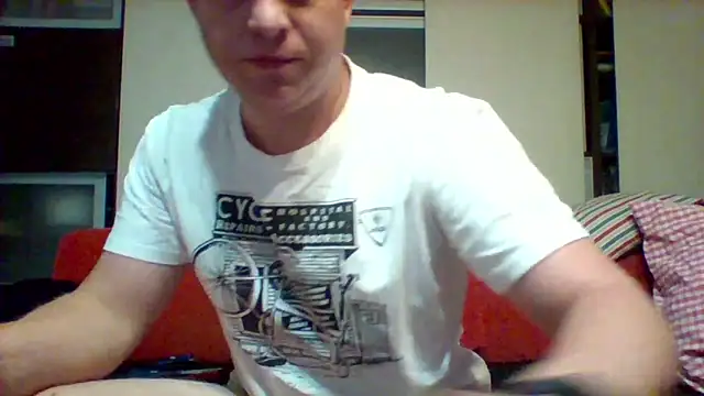 Snapshot of Matttthees chatting on 09-29-25, 06:13 Matttthees online show from 09-29-25, 06:13