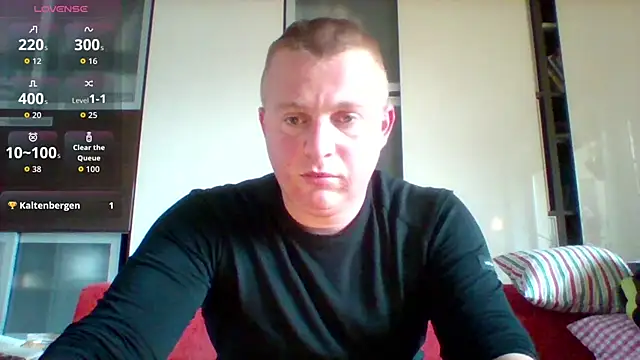 Snapshot of Matttthees chatting on 10-01-25, 09:37 Matttthees online show from 10-01-25, 09:37