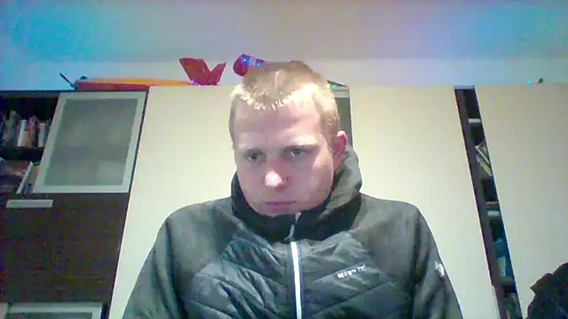 Snapshot of Matttthees chatting on 10-20-25, 06:52 Matttthees online show from 10-20-25, 06:52