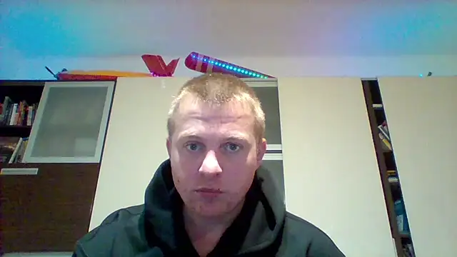 Snapshot of Matttthees chatting on 10-22-25, 06:29 Matttthees online show from 10-22-25, 06:29