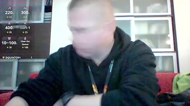 Snapshot of Matttthees chatting on 11-11-25, 12:10 Matttthees online show from 11-11-25, 12:10