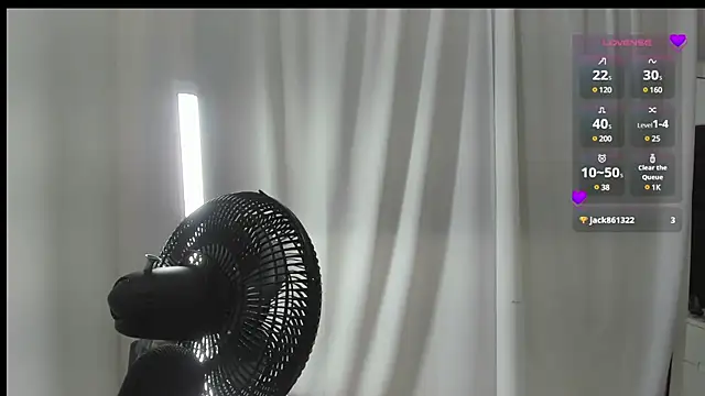 Snapshot of AlmaSean chatting on 12-10-24, 07:22 AlmaSean online show from 12-10-24, 07:22