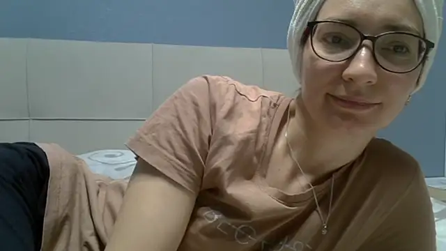 Snapshot of Ashleyspice chatting on 05-12-26, 08:22 Ashleyspice online show from 05-12-26, 08:22