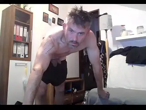 Cambitchboy online show from 04-28-26, 08:47