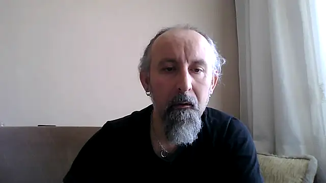 Snapshot of BuckWessle chatting on 04-27-26, 11:08 BuckWessle online show from 04-27-26, 11:08