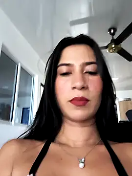 Snapshot of lady-rosse chatting on 01-15-25, 03:29 lady-rosse online show from 01-15-25, 03:29