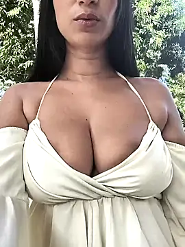 Snapshot of lady-rosse chatting on 01-31-25, 03:00 lady-rosse online show from 01-31-25, 03:00