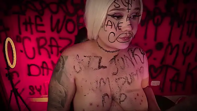 Laura takint online show from 02-12-25, 07:02