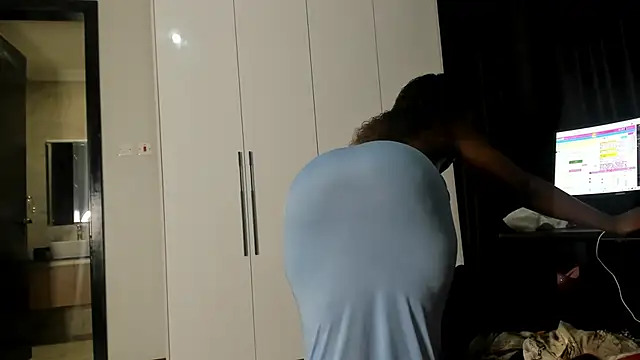 naughty bigass online show from 04-06-26, 08:54