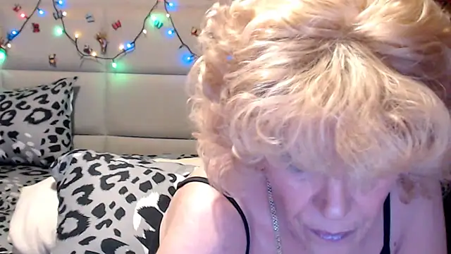 HappyWomanOn online show from 04-20-26, 08:39