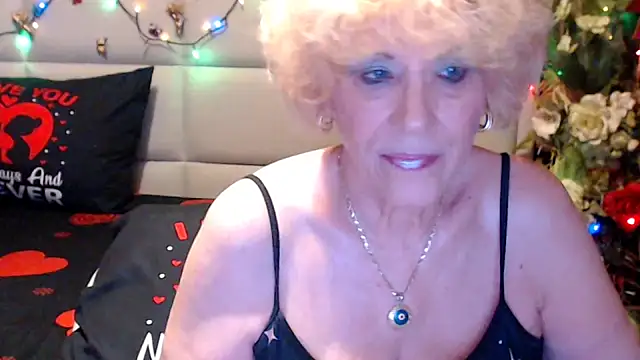Snapshot of HappyWomanOn chatting on 06-14-26, 09:11 HappyWomanOn online show from 06-14-26, 09:11