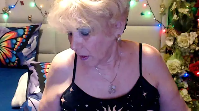 Snapshot of HappyWomanOn chatting on 06-28-26, 09:26 HappyWomanOn online show from 06-28-26, 09:26