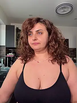 AnneKane online show from 04-17-26, 04:48