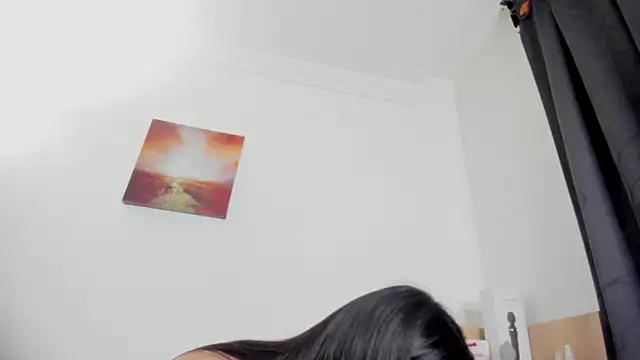 nia  white online show from 05-24-26, 02:16
