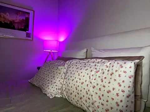  sloane online show from 12-17-25, 03:23