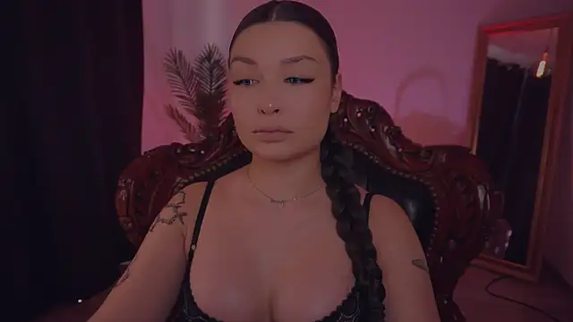 Snapshot of missmerciless chatting on 02-24-25, 12:26 missmerciless online show from 02-24-25, 12:26