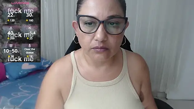 Snapshot of Katha_Marck chatting on 01-25-25, 05:29 Katha Marck online show from 01-25-25, 05:29