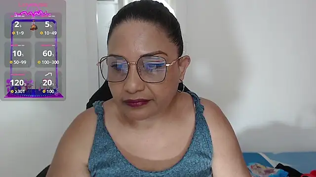 Snapshot of Katha_Marck chatting on 09-22-25, 01:13 Katha Marck online show from 09-22-25, 01:13