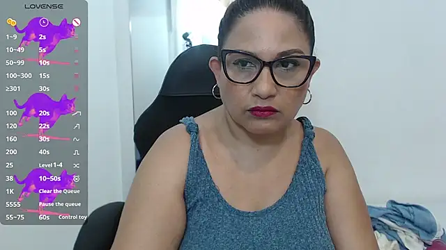 Snapshot of Katha_Marck chatting on 10-24-25, 10:17 Katha Marck online show from 10-24-25, 10:17