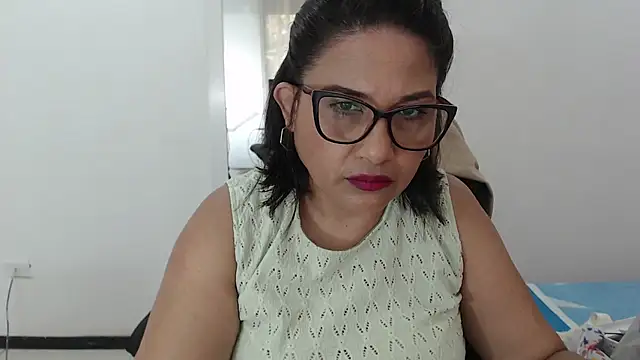 Snapshot of Katha_Marck chatting on 12-03-25, 12:58 Katha Marck online show from 12-03-25, 12:58