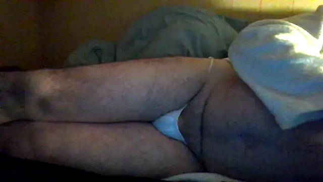 Snapshot of Krissttof chatting on 12-21-25, 09:55 Krissttof online show from 12-21-25, 09:55