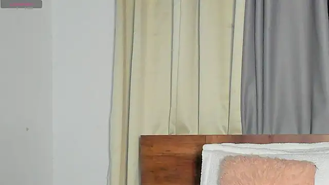 Snapshot of SaraVergara chatting on 01-04-25, 08:37 SaraVergara online show from 01-04-25, 08:37