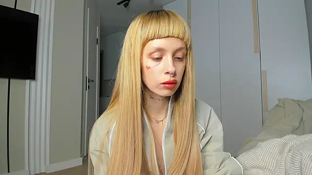 FlowerOfSin2001 online show from 04-12-26, 01:38