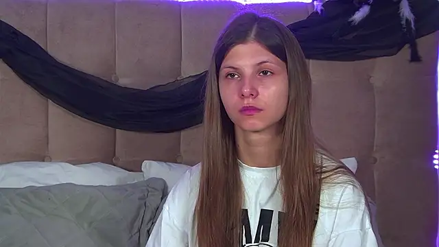 AudreyBarlow online show from 11-02-25, 06:21