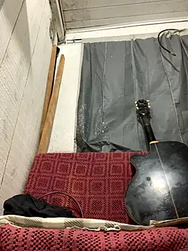 Snapshot of raphadoors19 chatting on 10-26-25, 08:48 raphadoors19 online show from 10-26-25, 08:48