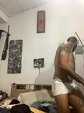 Snapshot of raphadoors19 chatting on 11-19-25, 02:55 raphadoors19 online show from 11-19-25, 02:55