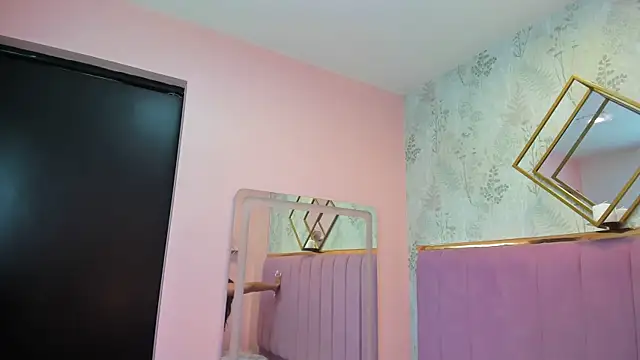 Sariitaa  online show from 03-22-25, 11:53