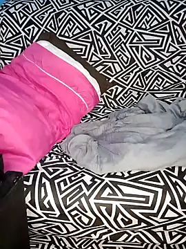 Snapshot of Camilazona chatting on 02-02-25, 01:12 Camilazona online show from 02-02-25, 01:12