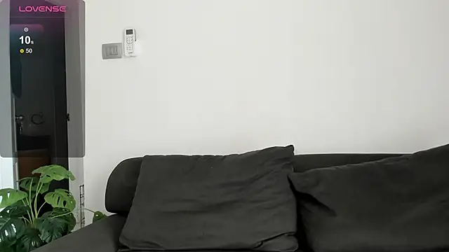 minimaya online show from 03-18-25, 04:47