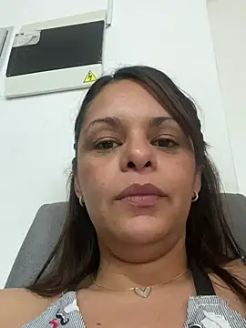 Kataliina online show from 02-23-25, 06:23