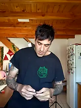 Elnonoykeila77 online show from 12-22-24, 01:55