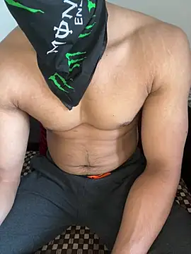 AmHunter04 online show from 03-19-25, 09:38