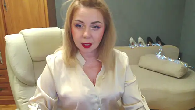 Cute sun online show from 10-16-25, 04:30