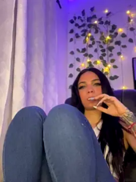 Snapshot of iam_jaylow89 chatting on 11-27-25, 07:54 iam jaylow89 online show from 11-27-25, 07:54