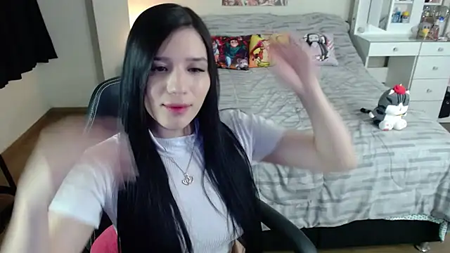 Snapshot of kittykat18x chatting on 11-26-25, 01:06 kittykat18x online show from 11-26-25, 01:06